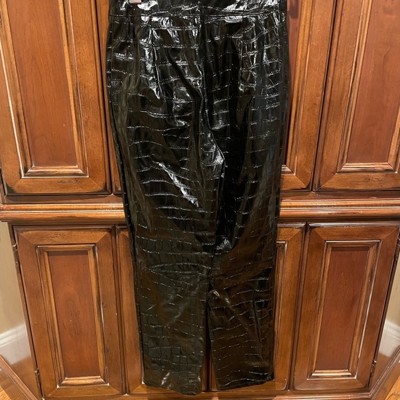 Pants (faux leather) - Picture 2 of 4